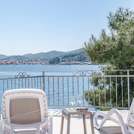 Seaside Ema Vakantiehuis Vela Luka