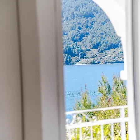 Seaside Ema Holiday home