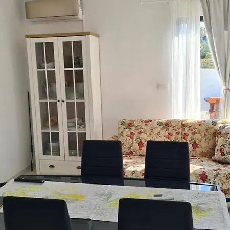 Seaside Ema Vakantiehuis Vela Luka